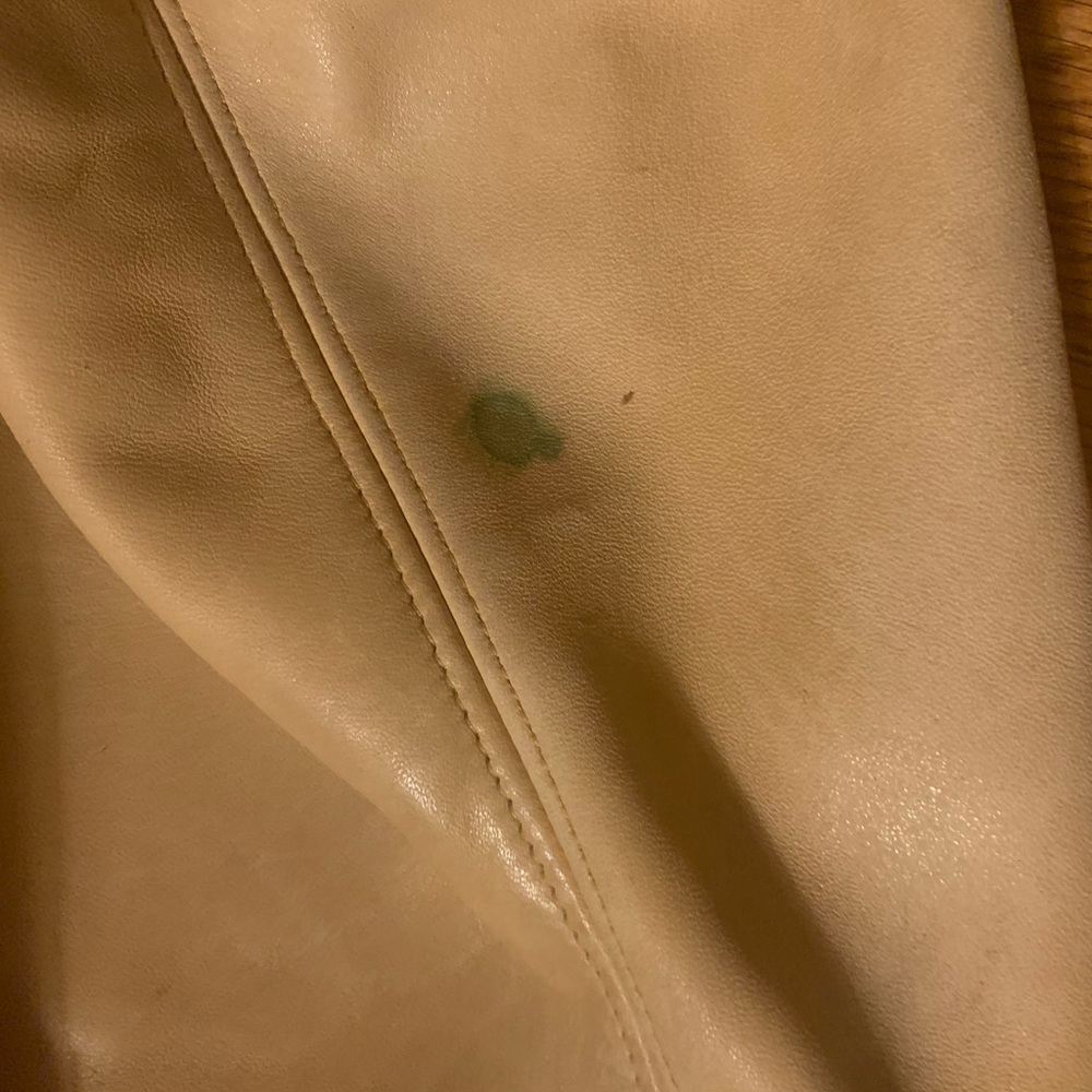 Authentic Coach leather backpack. - Picture 3 of 8